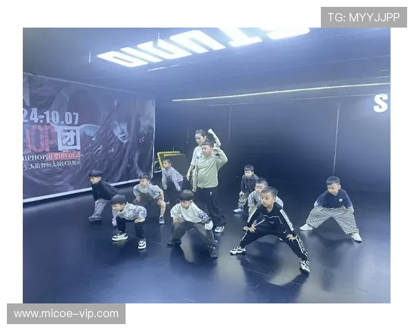 街舞文化的碰撞与融合上海街舞队如何在阵地战中崭露头角